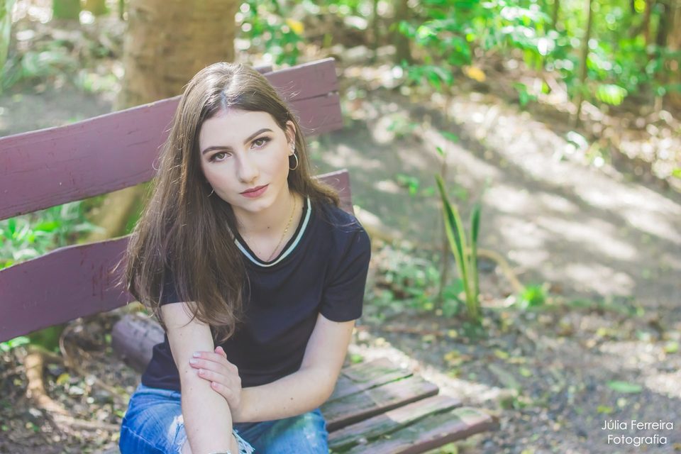 Ensaio Maria Eduarda - 15 anos, no Bosque Pedro Medeiros - Florianópolis, SC
