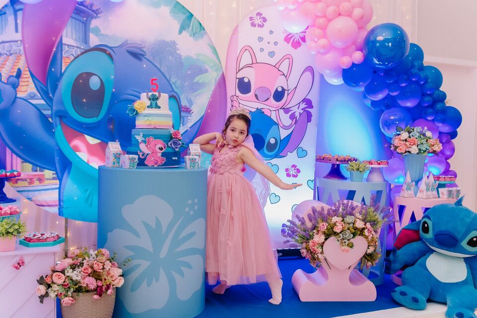 Analu - Festa de 5 Anos no Espaço Pink Blue em São José, SC