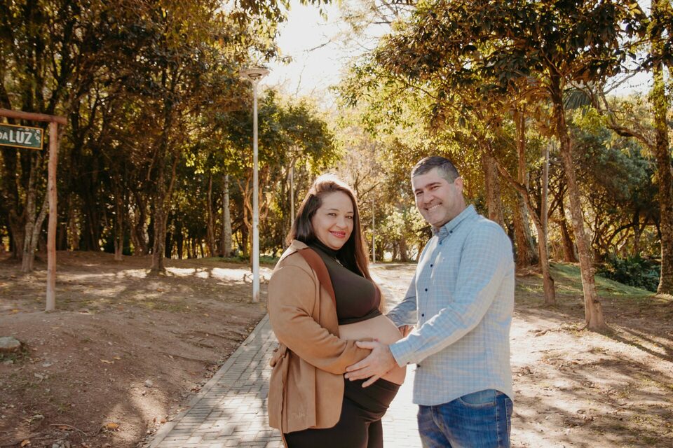 Ensaio Gestante - À espera do Martin na Ponte Hercílio Luz em Florianópolis, SC