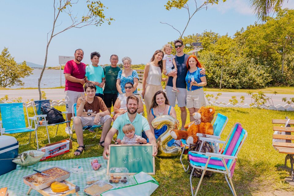 João - Ensaio de 2 anos no Parque de Coqueiros em Florianópolis, SC